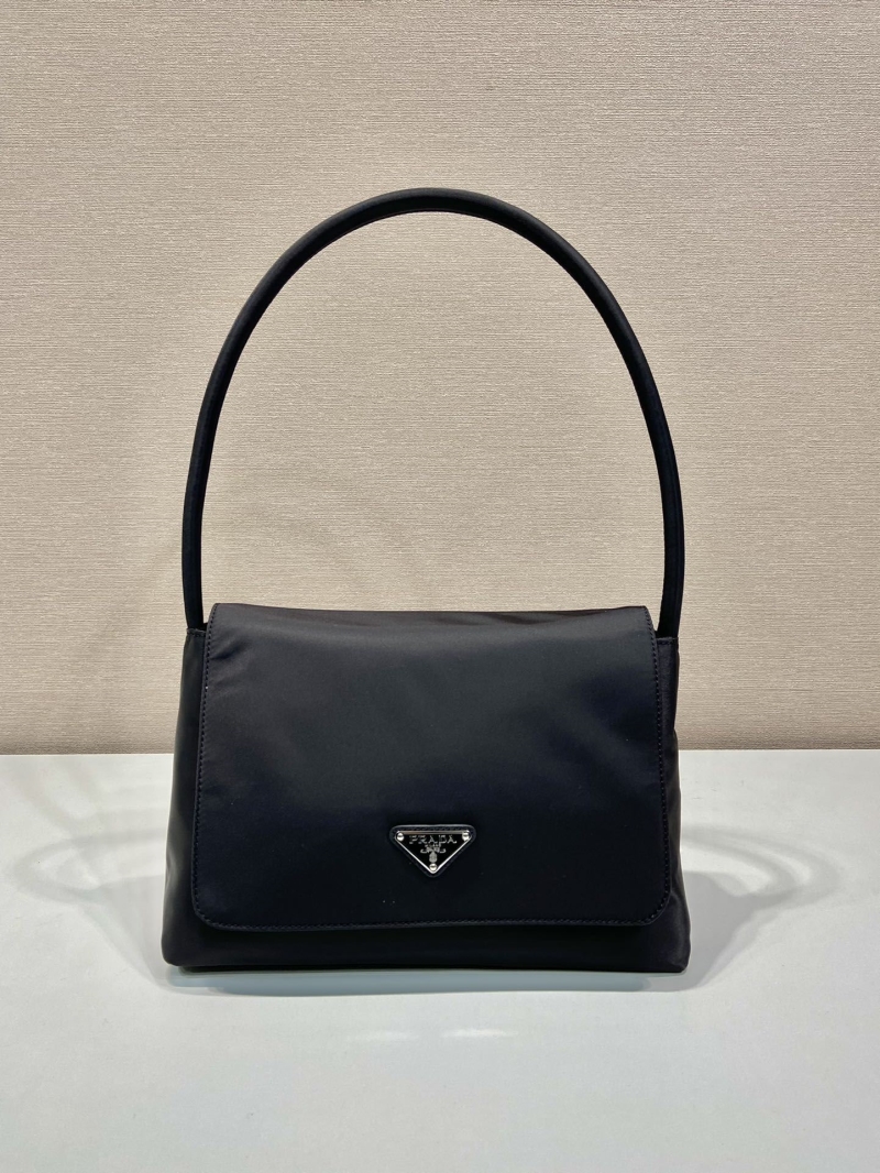 Pra*a hobo bags